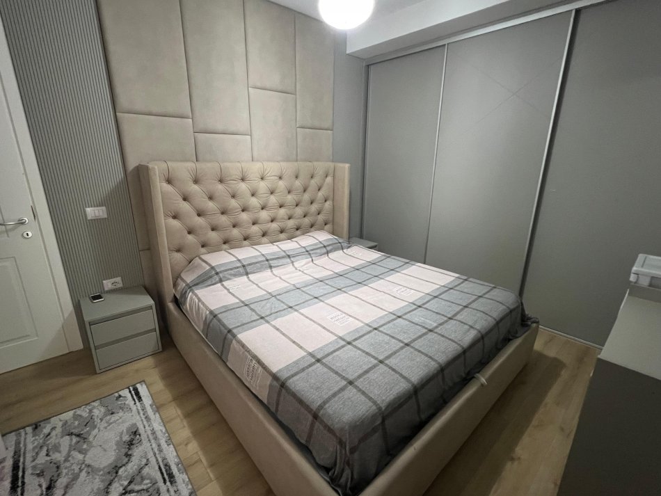Tirane, shitet apartament 2+1+Ballkon Kati 6, 102 m² 140.000 € (Yzberisht)