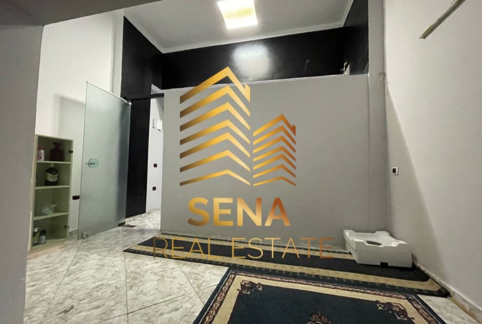 Tirane, jepet me qera ambjent biznesi Kati 0, 30 m² 300 € (Rruga 5 Maji)