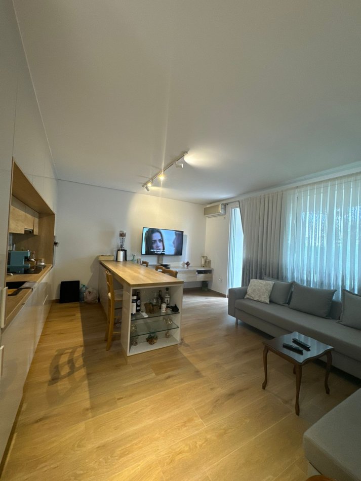 Durres, shitet 2+1+Aneks+Ballkon Kati 0, 350 m² 340.000 € (San Pietro, Gjiri i lalzit)