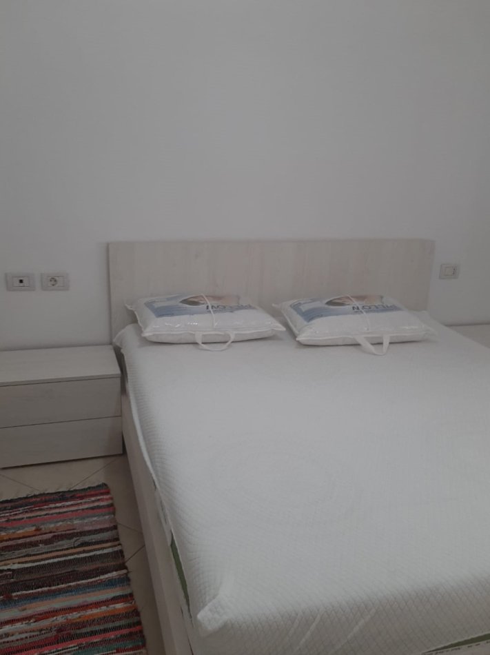 Tirane, shitet apartament 1+1+Ballkon Kati 1, 66 m² (Liqeni Thate)
