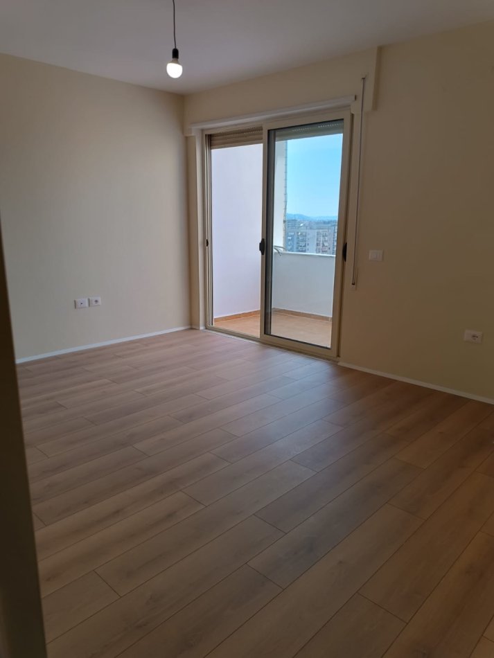Tirane, shitet apartament 1+1+Ballkon Kati 9, 59 m² 125.000 € (rruga e kavajes, perballe delijorgjit)