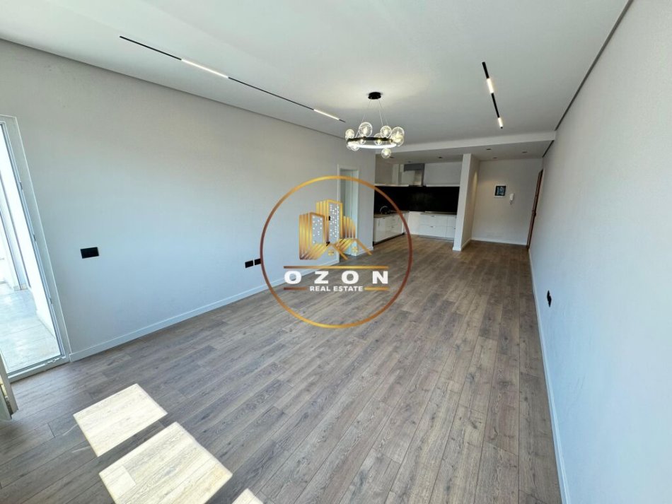 Shitet Super Apartament 2+1+2 Tek Liqeni I Thatë!