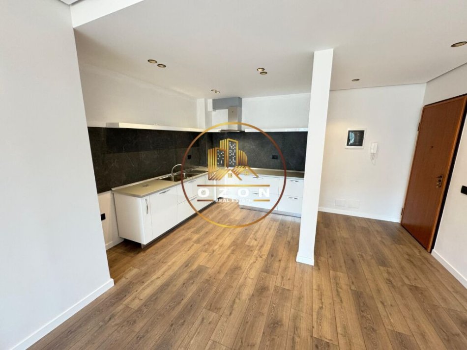 Shitet Super Apartament 2+1+2 Tek Liqeni I Thatë!