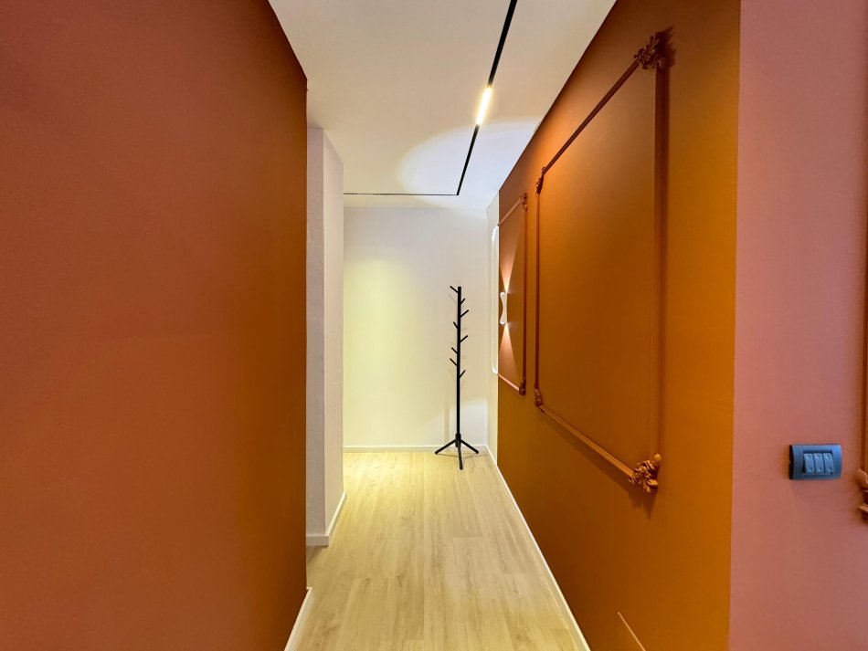 Tirane, shitet apartament 1+1 Kati 5, 66 m² 165.000 € (Komuna e Parisit)