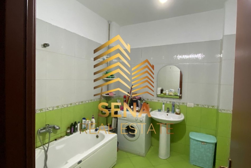 Tirane, jepet me qera apartament 1+1 Kati 4, 74 m² 400 € (Rruga Jordan Misja)