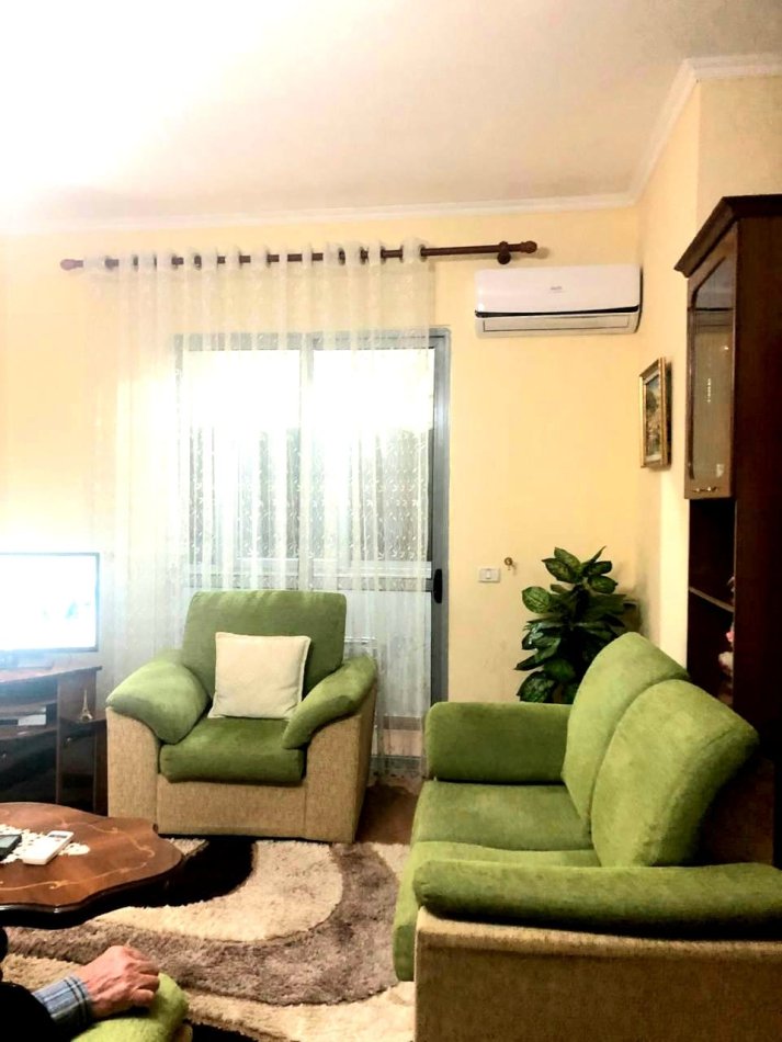 Tirane, shitet apartament 2+1 Kati 3, 87 m² 109.000 €