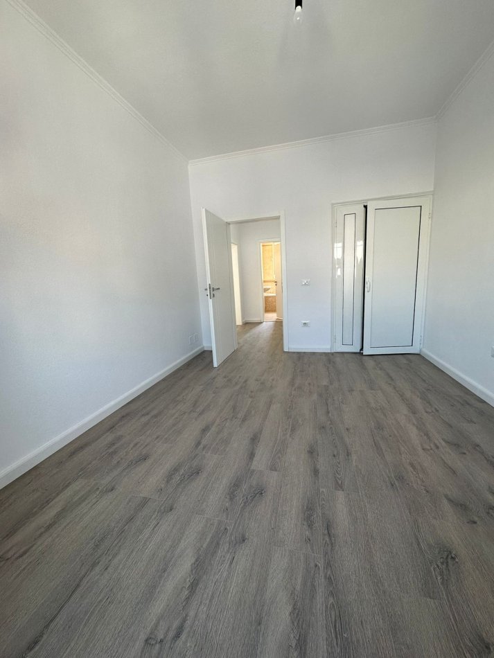 Tirane, shitet apartament 2+1 , 68 m² 148.000 € (21 DHJETORI)