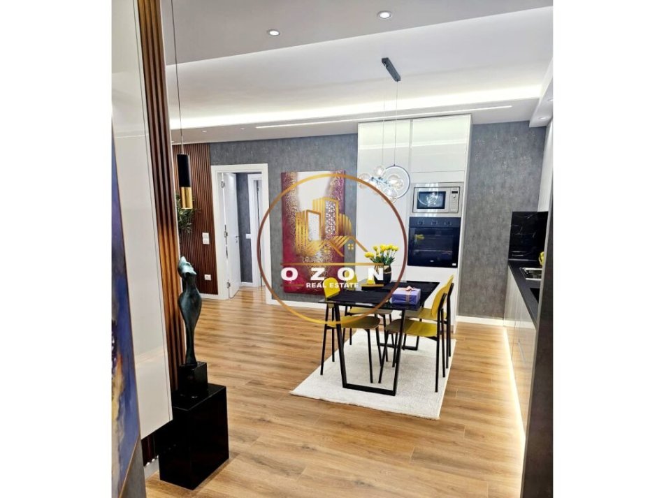 Shitet Super Apartament 2+1+2 Tek Kompleksi Colombo!