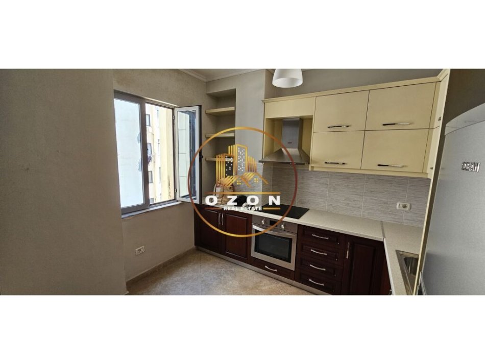Apartament 2+1+2 për Qera në Astir!
