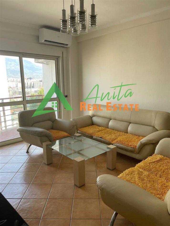 Tirane, jepet me qera apartament 2+1 Kati 9, 104 m² 600 € (Don Bosko)