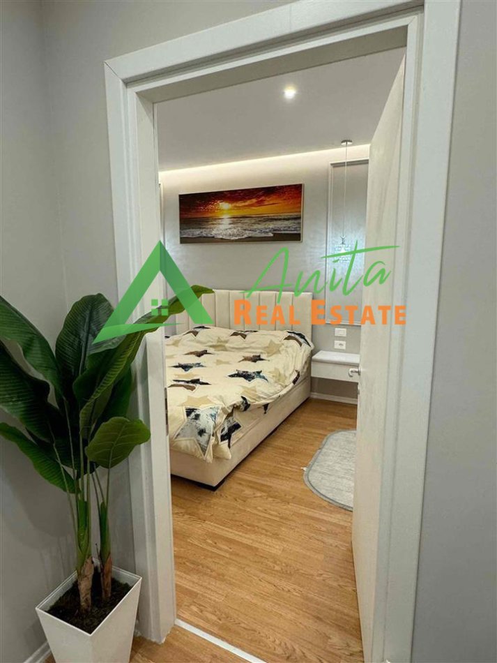 Tirane, jepet me qera apartament 1+1+Ballkon Kati 4, 70 m² 50.000 € (Astir)