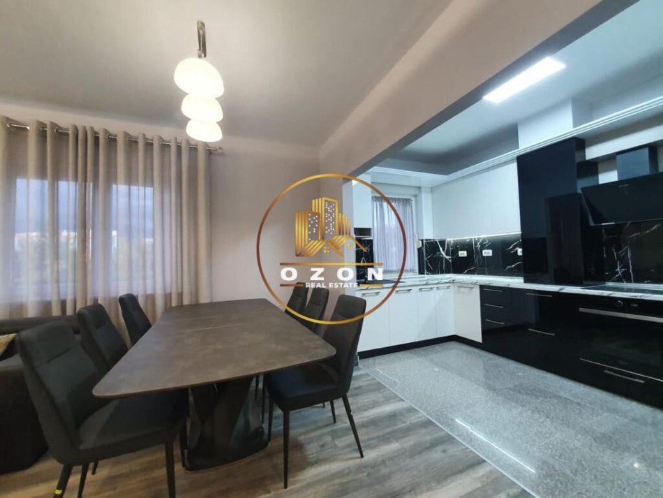 Apartament për  Shitje me Post Parkimi tek Rezidenca Touch of the Sun!