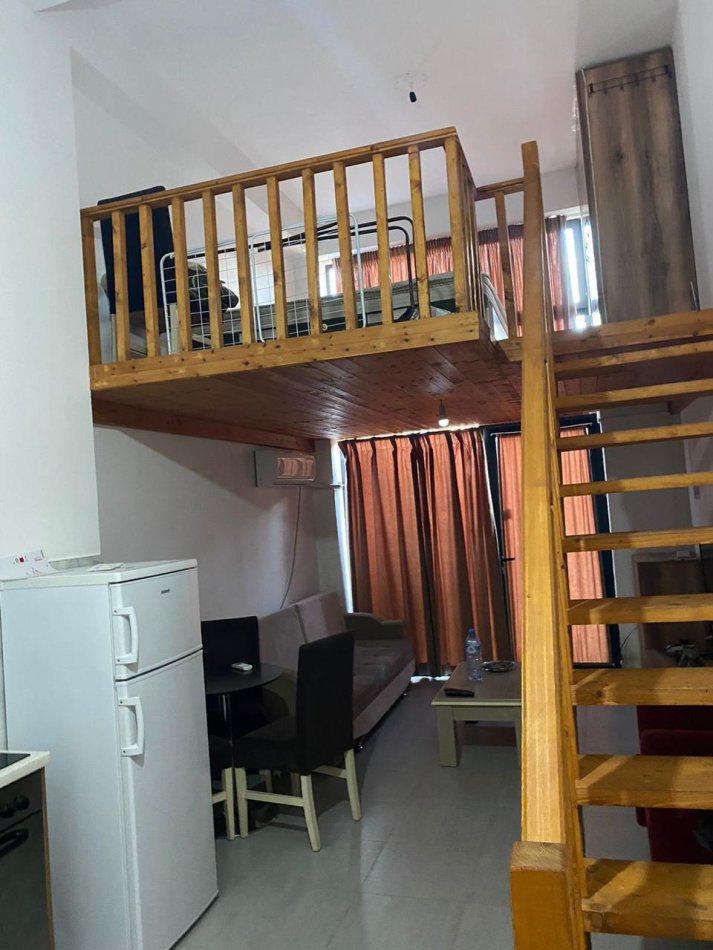 Tirane, jepet me qera garsonier 1+1 Kati 0, 45 m² 300 € (astir)