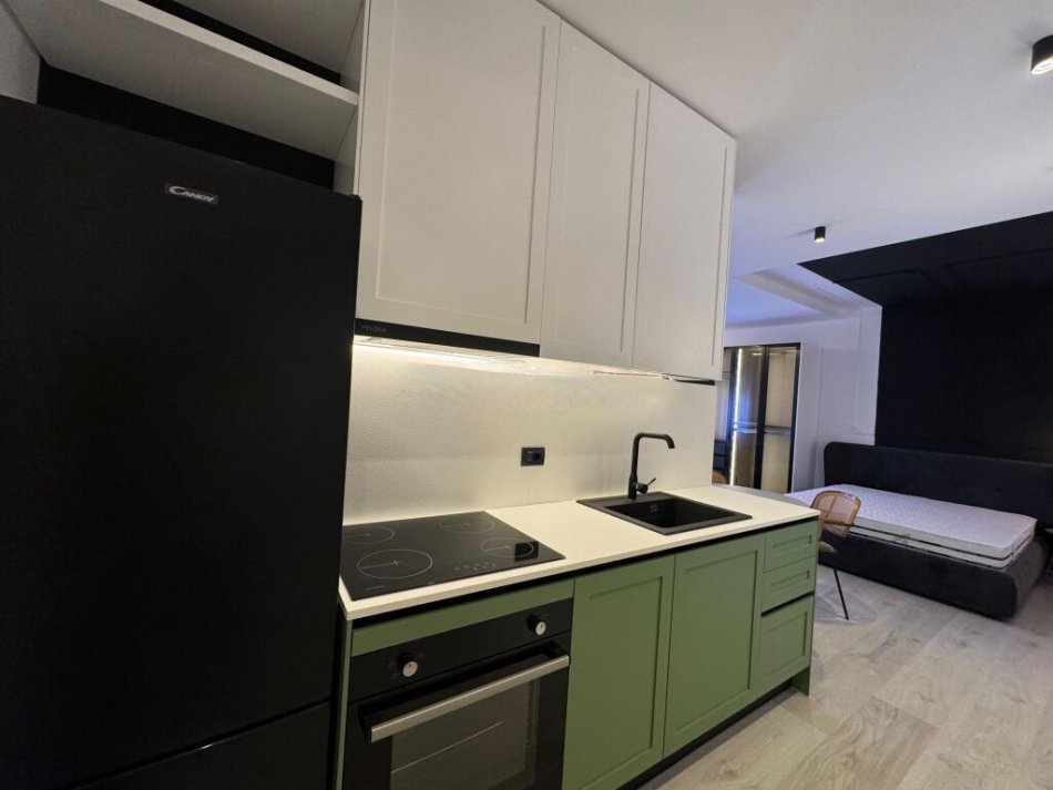 Tirane, shitet garsonier 1+1+Ballkon Kati 5, 38 m² 115.000 € (Komuna e Parisit)