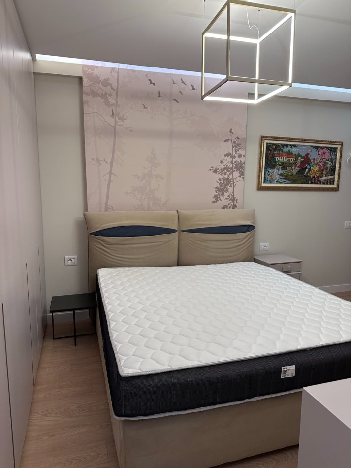 Tirane, shitet apartament 2+1+Ballkon Kati 6, 95 m² 165.000 € (Golden Park)