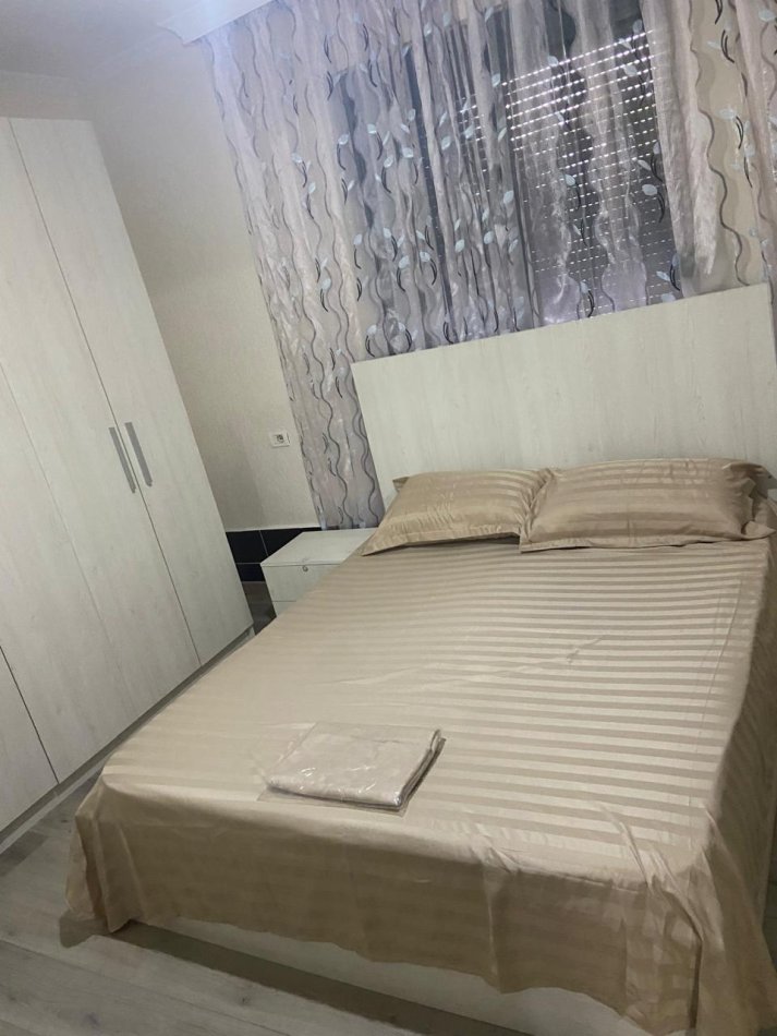 Tirane, Apartament 2+1 me qira  Kati 1, 93 m² 450 € (Rruga Besi, Siri Kodra)