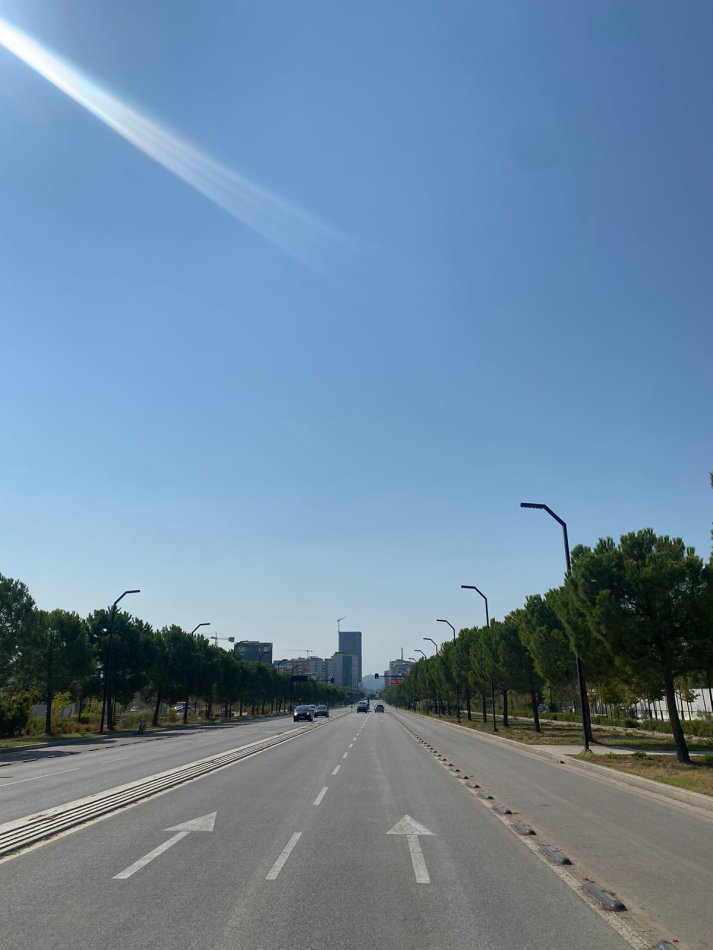 Tirane, shitet apartament 2+1+Ballkon Kati 12, 132 m² 330.000 € (BULEVARDI I RI)