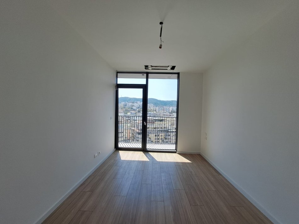 Tirane, jepet me qera apartament 2+1+Ballkon , 134 m² 1.100 € (LAKE VIEW RESIDENCE, LIQENI I TIRANES)