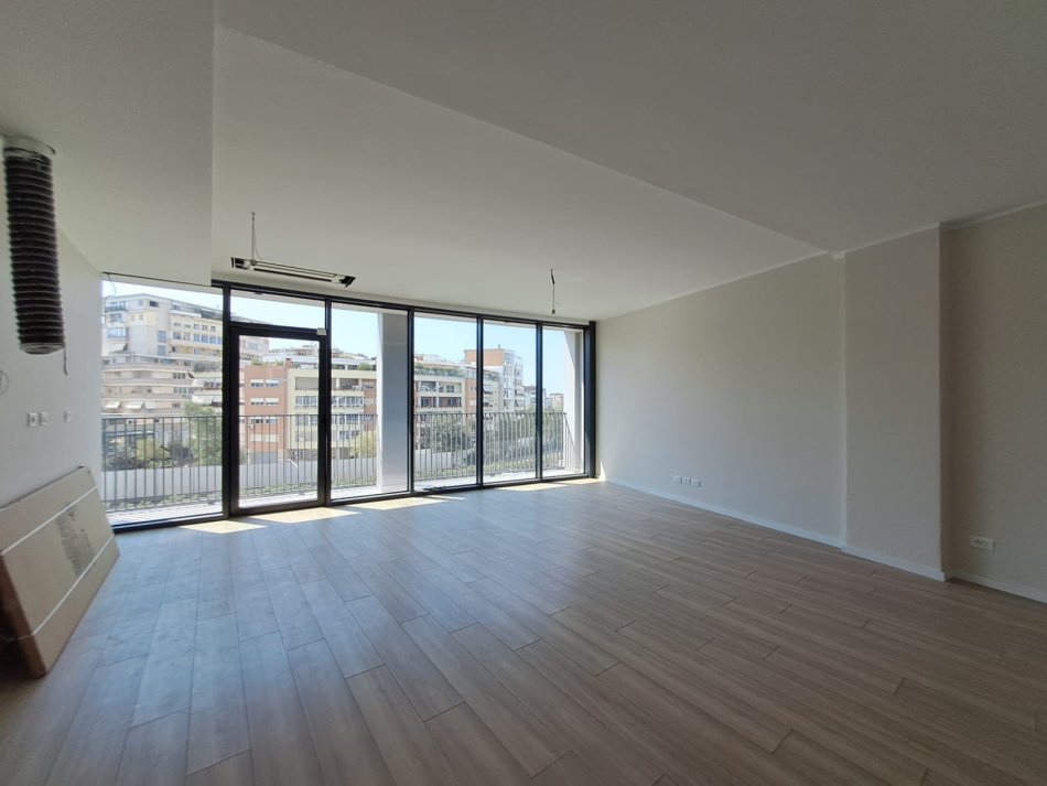 Tirane, jepet me qera apartament 2+1+Ballkon , 128 m² 1.000 € (LAKE VIEW RESIDENCE, RRUGA KOSOVAREVE)