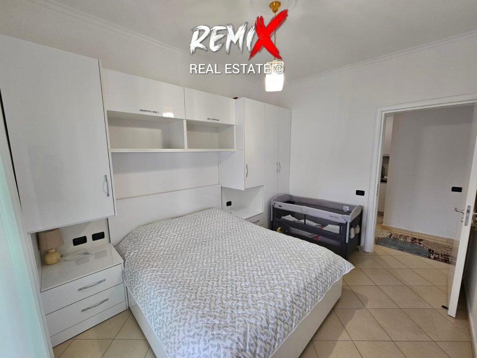 Shkembi Kavajes, shitet apartament 2+1+Aneks+Ballkon Kati 2, 100 m² 150.000 € 