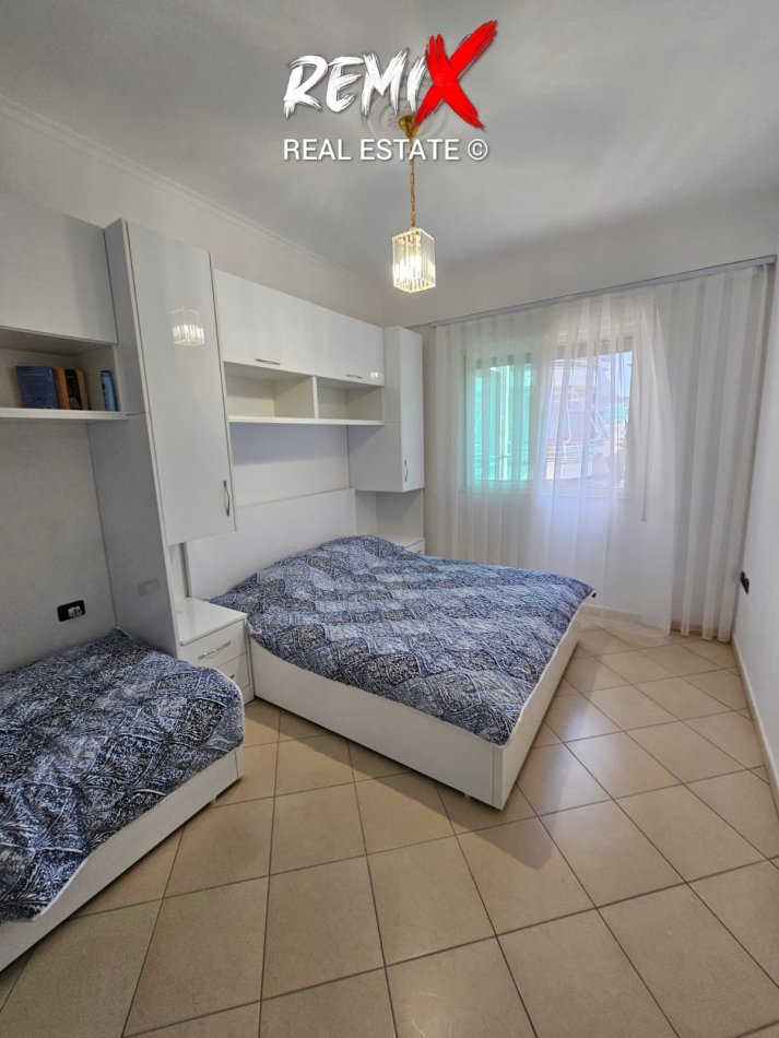 Shkembi Kavajes, shitet apartament 2+1+Aneks+Ballkon Kati 2, 100 m² 150.000 € 
