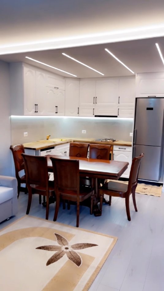 Tirane, jepet me qera shtepi 2+1 Kati 1, 70 m² 500 € (Rruga Sabri Tofiku)