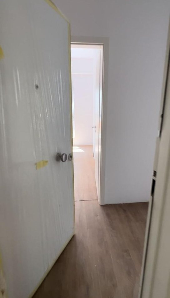 Tirane, shitet apartament 2+1 Kati 4, 75 m² 105.000 € (Ali Demi)