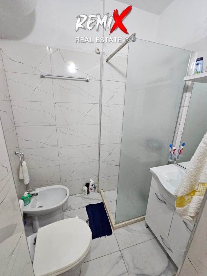 Shkembi Kavajes, shitet apartament 1+1+Aneks+Ballkon Kati 3, 45 m² 65.000 € 