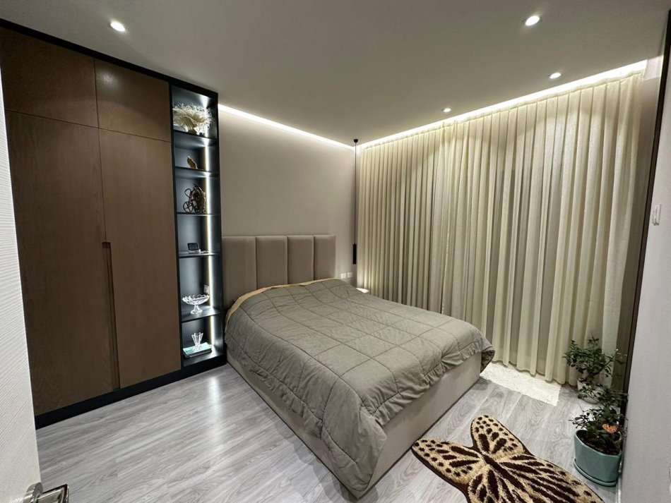 Tirane, jepet me qera apartament 2+1 Kati 3, 800 €