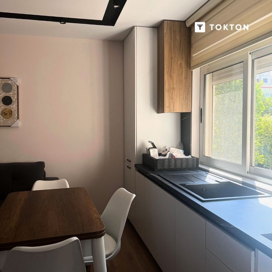 Tirane, shitet apartament 1+1 Kati 1, 42 m² 98.000 € (Bulevardi i Ri)