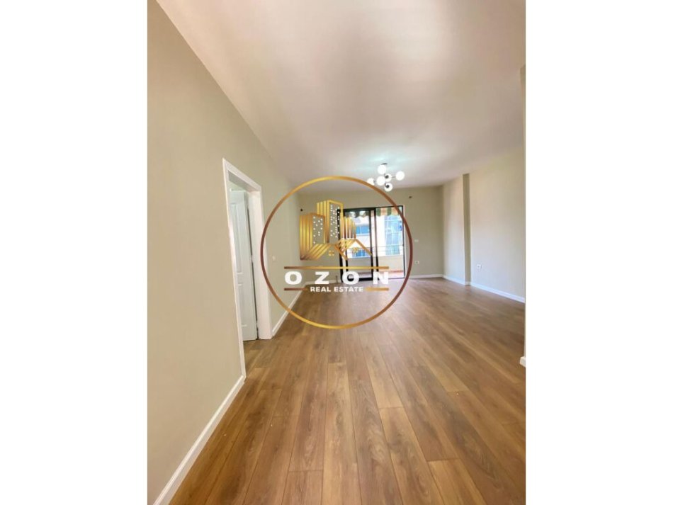 Apartament 2+1 për Shitje tek Pazari i Ri!