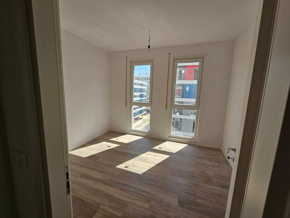 Shqiperi, shes apartament 3+1+Ballkon Kati 5, 142 m² 155.000 € (univers city)