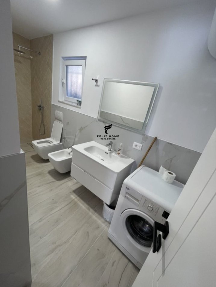 Tirane, jepet me qera apartament 2+1+Ballkon Kati 1, 70 m² 500 € (RRUGA 5 MAJI)