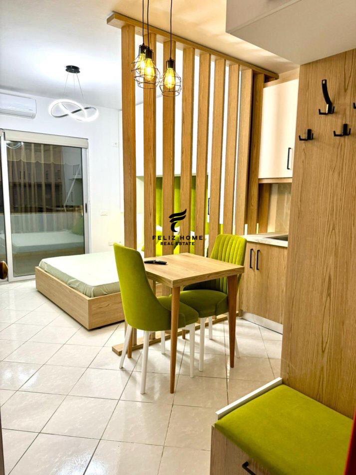 Tirane, jepet me qera apartament 1+1 Kati 4, 45 m² 530 € (KOMUNA E PARISIT)