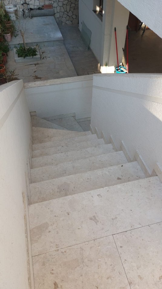 Tirane, shitet Vile 3 Katshe Kati 3, 300 m² 250.000 € (Rruga Dalip Topi)