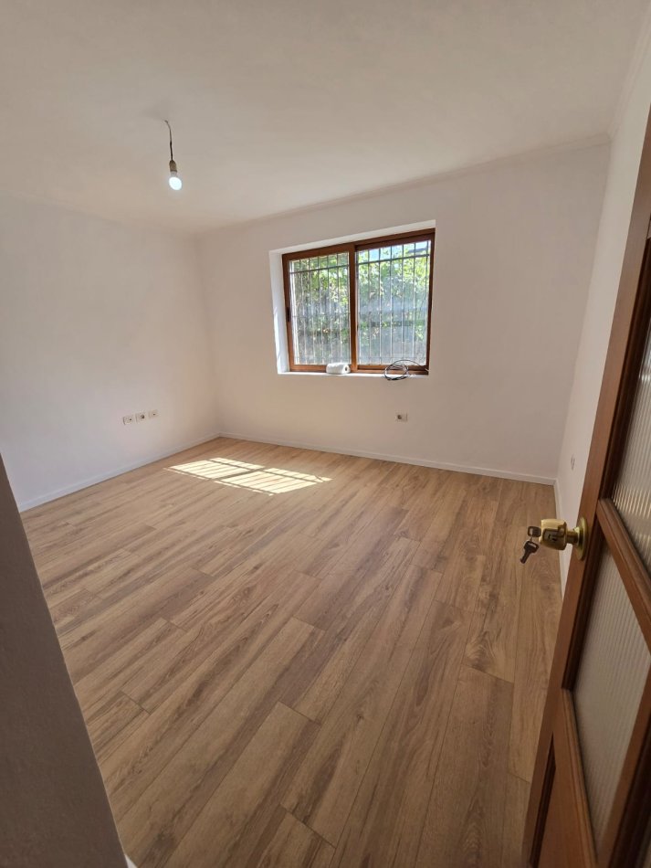 Tirane, Apartament 2+1 per shitje  Kati 1, 80 m² 132.000 € Ali Demi