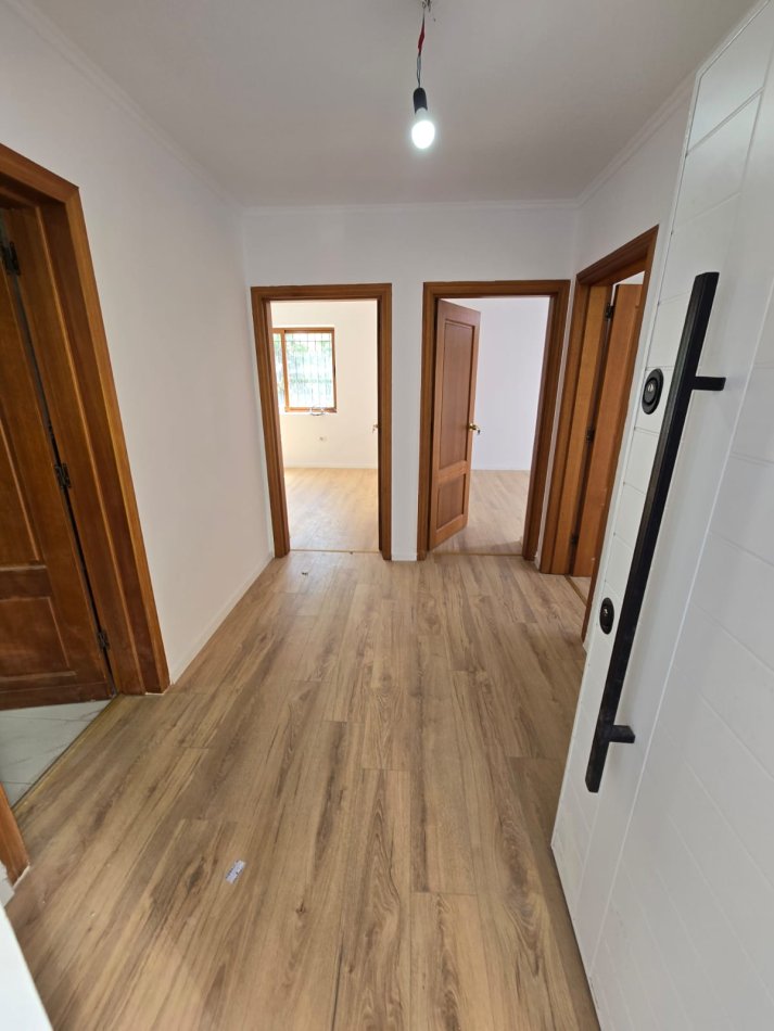Tirane, Apartament 2+1 per shitje  Kati 1, 80 m² 132.000 € Ali Demi