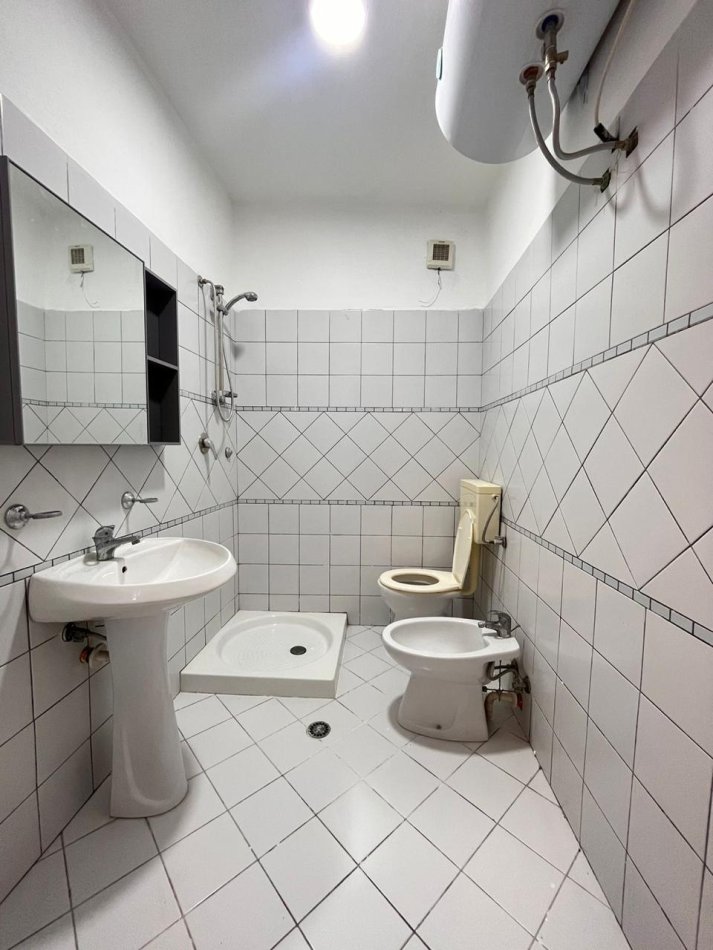 Durres, shes apartament 1+1 Kati 4, 70 m² 77.000 € (Rruga Pavaresia)