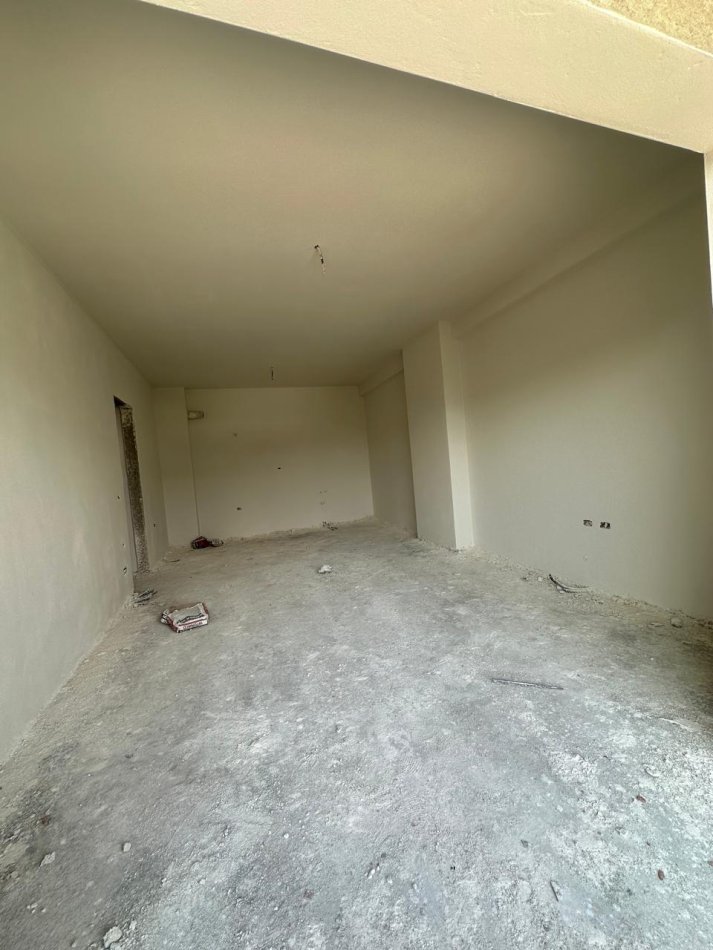 Tirane, shitet apartament 1+1+Ballkon Kati 8, 79 m² 86.690 € (Yzberisht)