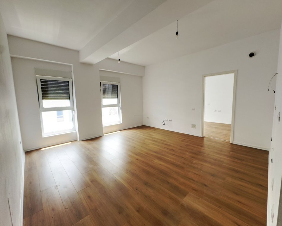 Tirane, shitet apartament 2+1 Kati 7, 84 m² 109.450 € (Kompleksi Mangalem)