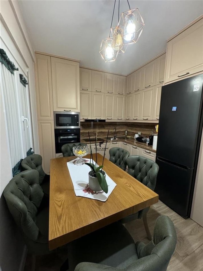 Tirane, shitet apartament 2+1 Kati 3, 110 m² 200.000 € (SELITE)