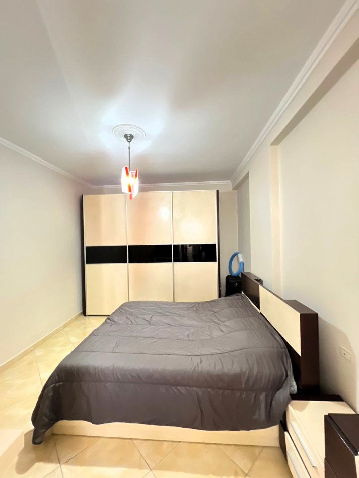 Tirane, shitet 2+1+Ballkon Kati 6, 100 m² 134.000 € (Rruga Engjell Mashi)