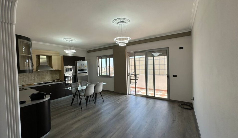 Tirane, shitet apartament 2+1+Aneks+Ballkon Kati 8, 96 m² 122.000 € (Astir)