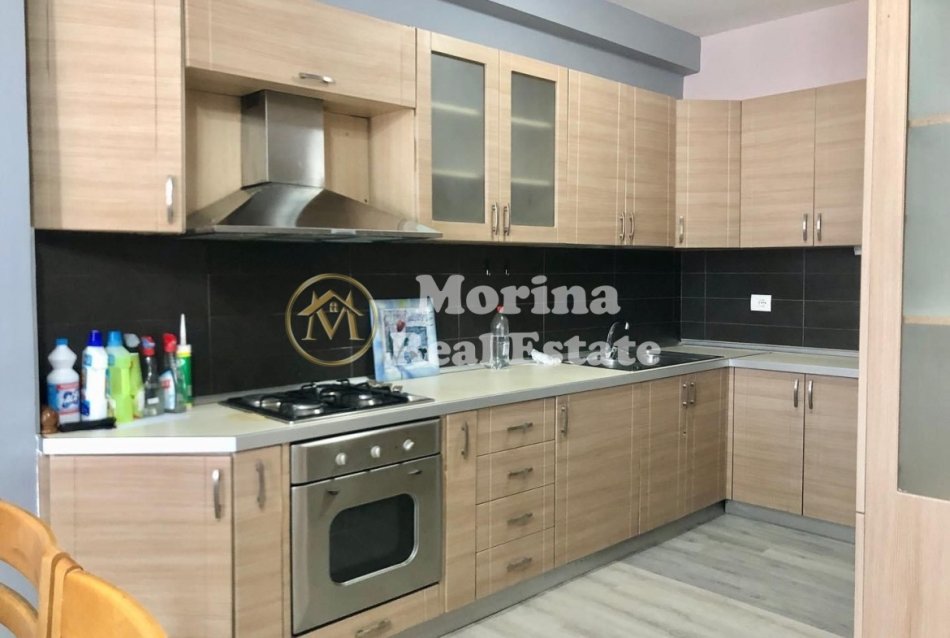 Tirane, jepet me qera apartament 2+1 Kati 5, 100 m² 650 € (Rruga e Kavajes/Condor Center)