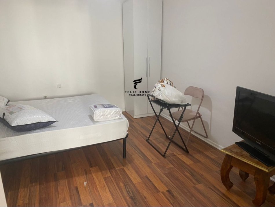 Tirane, shitet apartament 1+1 Kati 4, 45 m² 129.000 € (BLLOKU)