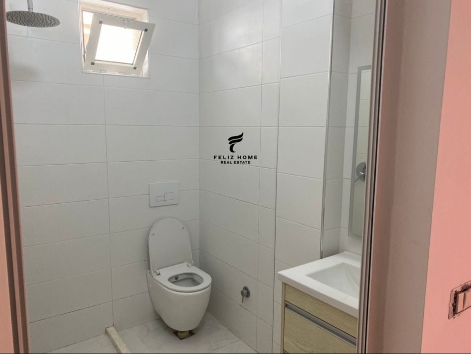 Tirane, shitet apartament 1+1 Kati 4, 45 m² 129.000 € (BLLOKU)