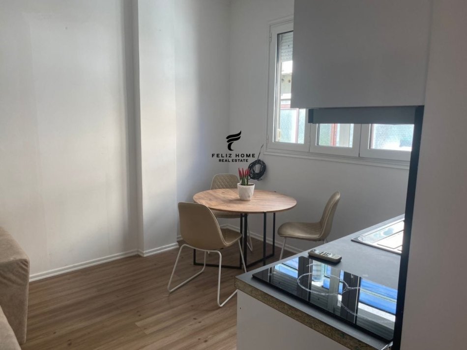Tirane, shitet apartament 1+1 Kati 4, 45 m² 129.000 € (BLLOKU)