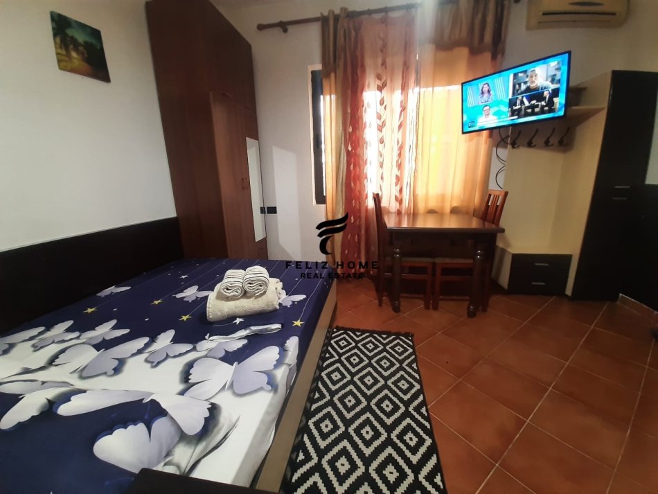 Tirane, jepet me qera garsonier 1+1 Kati 1, 38 m² 370 € (STACIONI TRENIT)