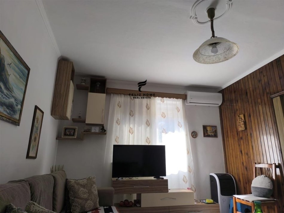 Tirane, shitet apartament 2+1 Kati 3, 77 m² 160.000 € (ISH PARKU)