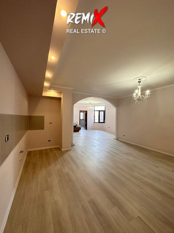 Durres, shitet apartament 2+1+Aneks+Ballkon Kati 6, 131 m² 105.000 € 